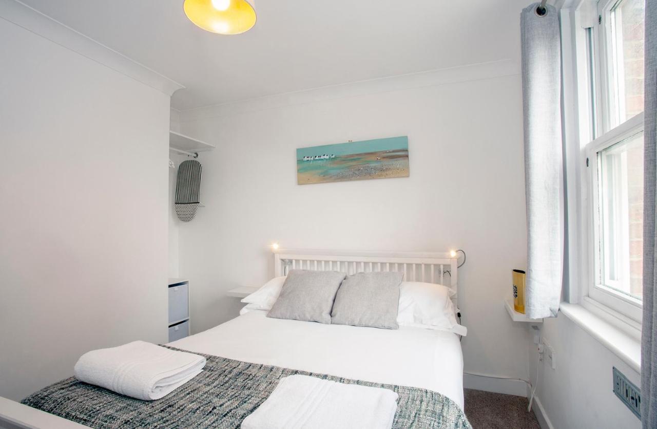 The Spires - Cosy Apartment Just Outside Of City Centre Canterbury Exteriör bild